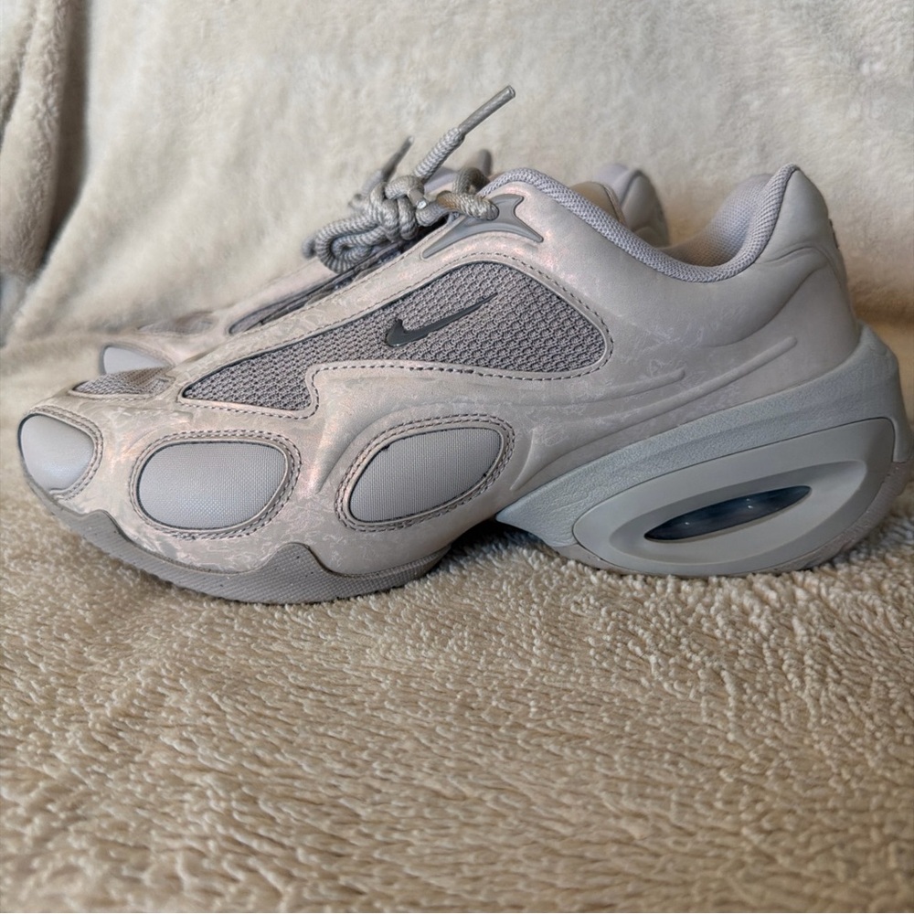 Nike Women’s Air Max Muse SE 8.5 College Grey - Picture 2 of 9